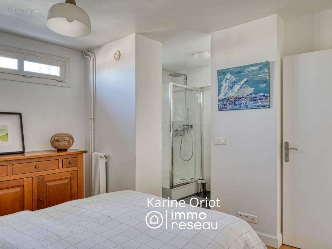 Appartement à PARIS-19E