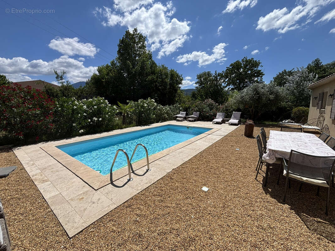 Maison à MALAUCENE