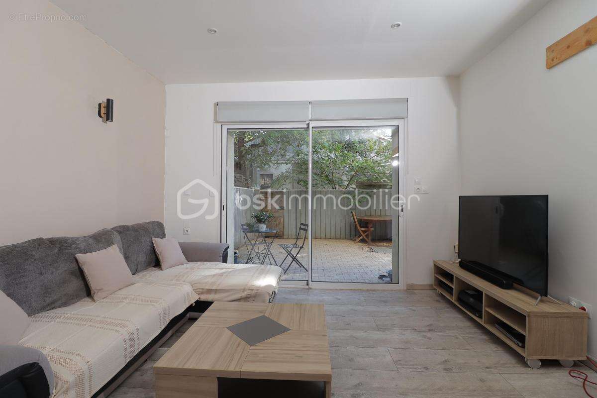 Maison à SAINT-LAURENT-D&#039;AIGOUZE