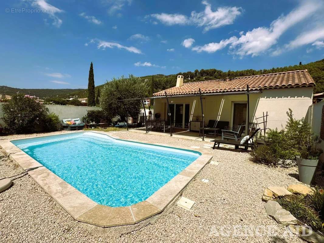 Maison à CUGES-LES-PINS