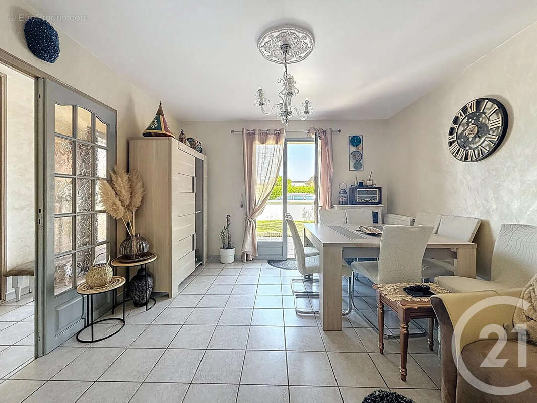 Maison à NEUILLY-LES-DIJON