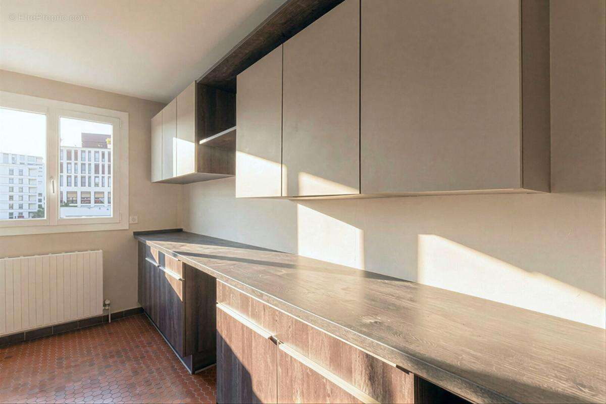 Appartement à LYON-8E