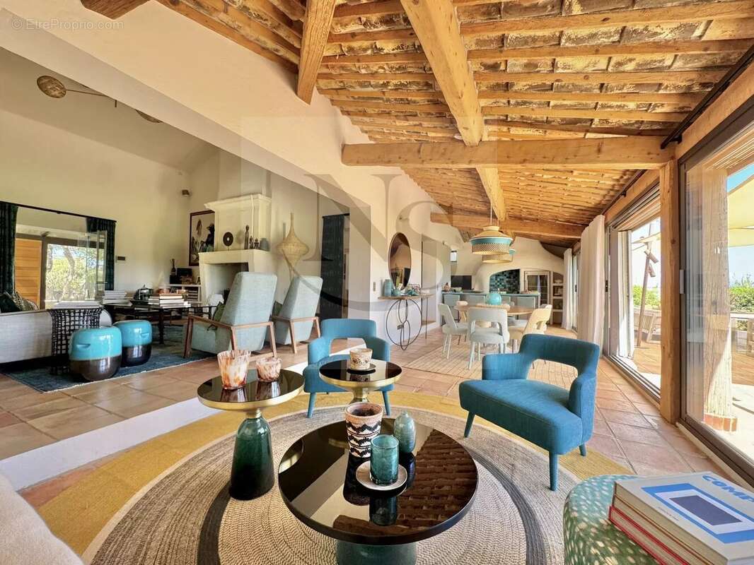 Maison à RAMATUELLE