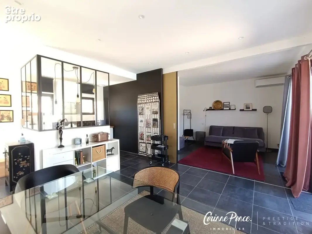 Villa rénovée contemporaine avec piscine, dépendance et atelier - photo 26