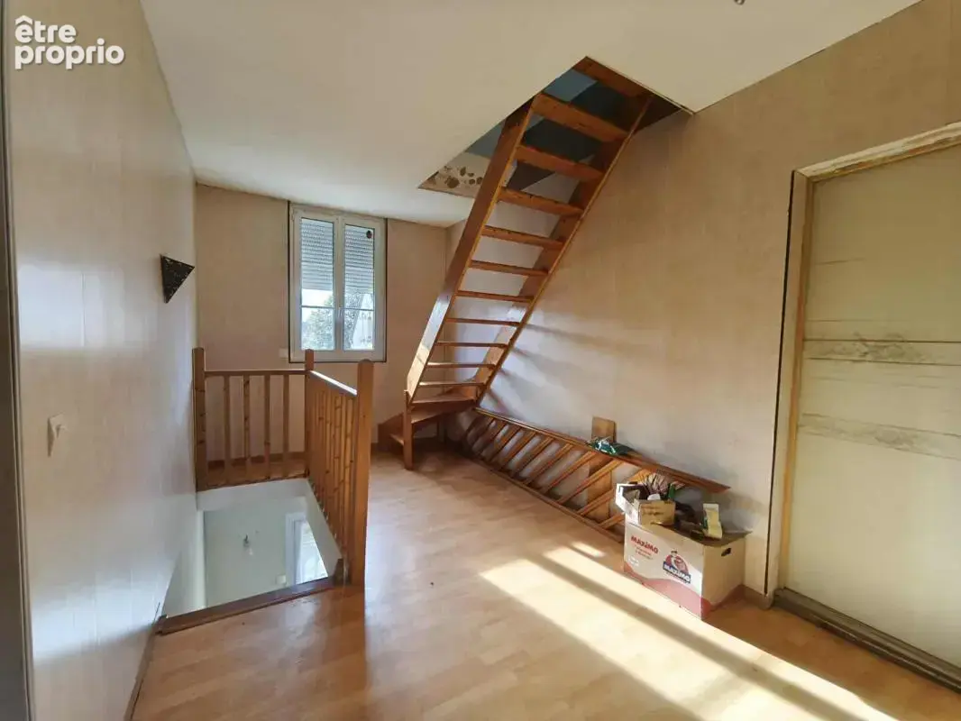 Maison 8 pièce(s) 211 m2 - photo 8