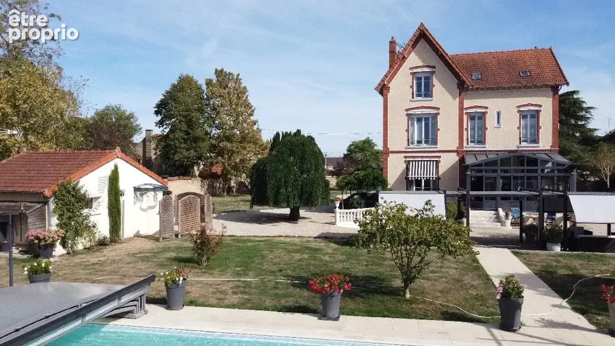 Photo Maison à Solers au prix de 1 095 000€