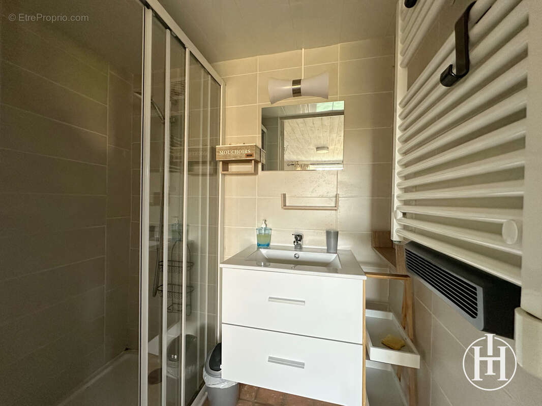 Maison à LIGNEROLLES