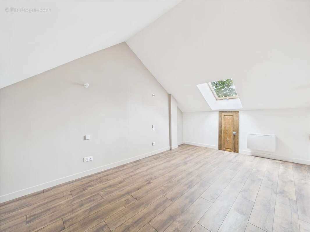 Maison à DUN-LES-PLACES