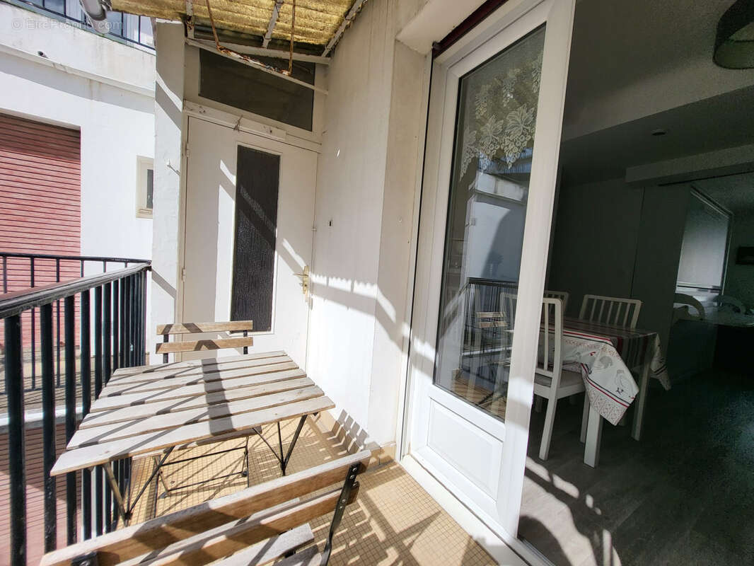 Appartement 3 pieces transforme en t2 et studio independants - photo 12