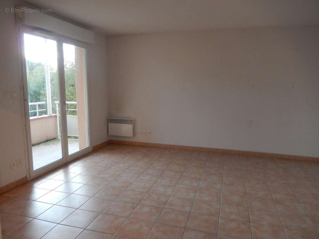 Appartement  3 Pièce(s) 65 m2  à vendre (31270 CUGNAUX) - photo 2