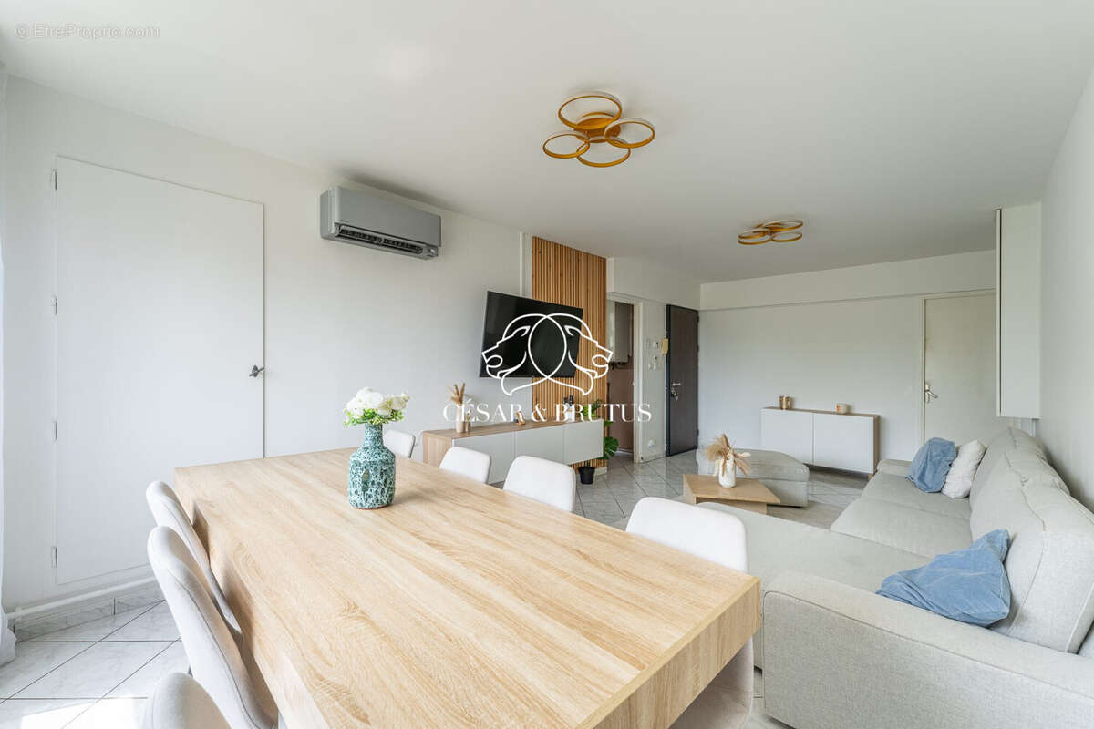 Appartement 77 m² à Saint-Priest  - photo 4