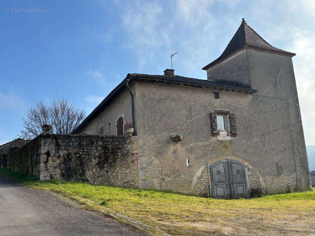 Maison à LAMAGDELAINE