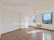 Appartement à MARSEILLE-5E