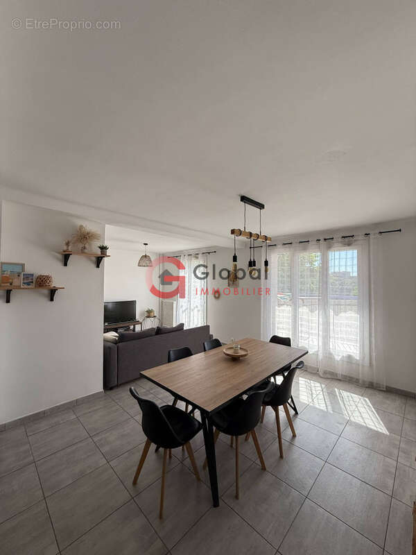 Appartement à PORT-DE-BOUC
