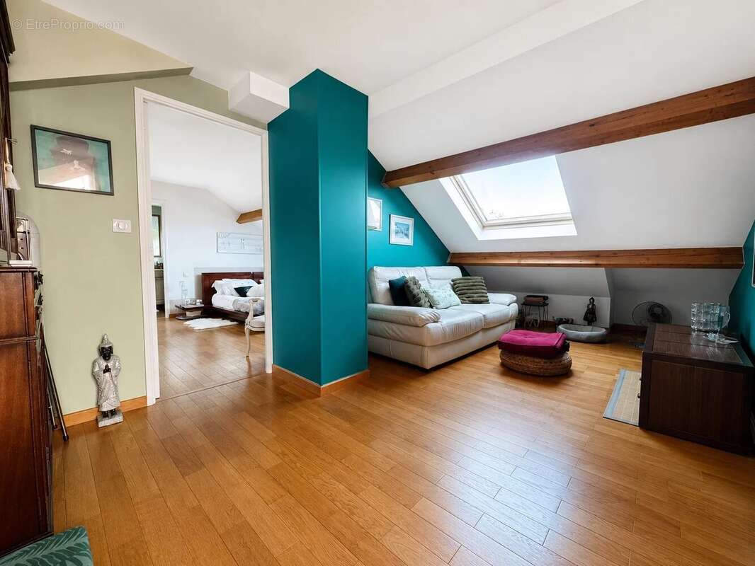 Appartement à LE PLESSIS-TREVISE