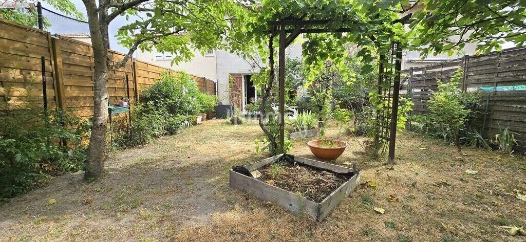 Maison à VILLENAVE-D'ORNON