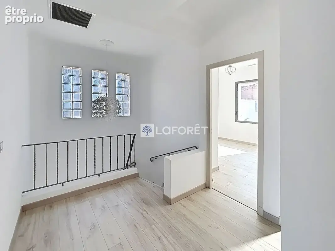 Perpignan Maison contemporaine  -147 m² - 4 faces - Terrain traversant de 500 m² - photo 12