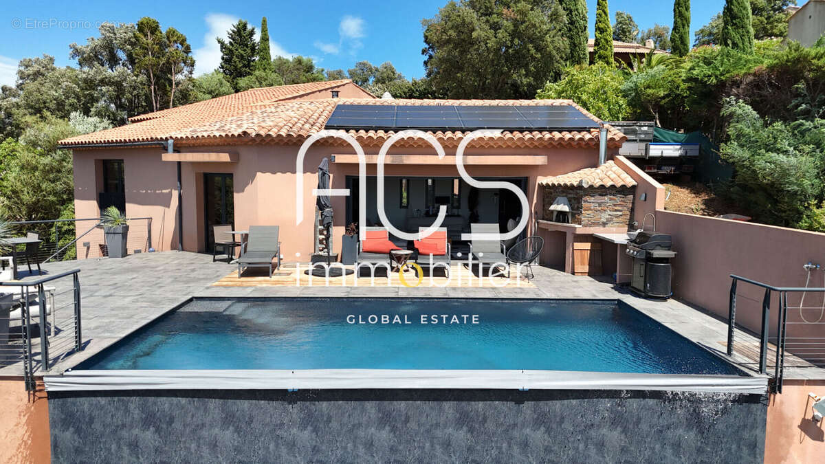 Maison à LA LONDE-LES-MAURES