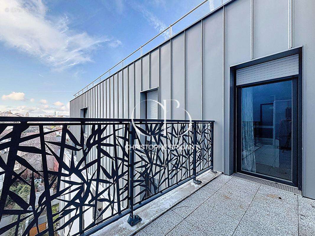 Appartement Villejuif 4 pièces dernier étage - photo 2