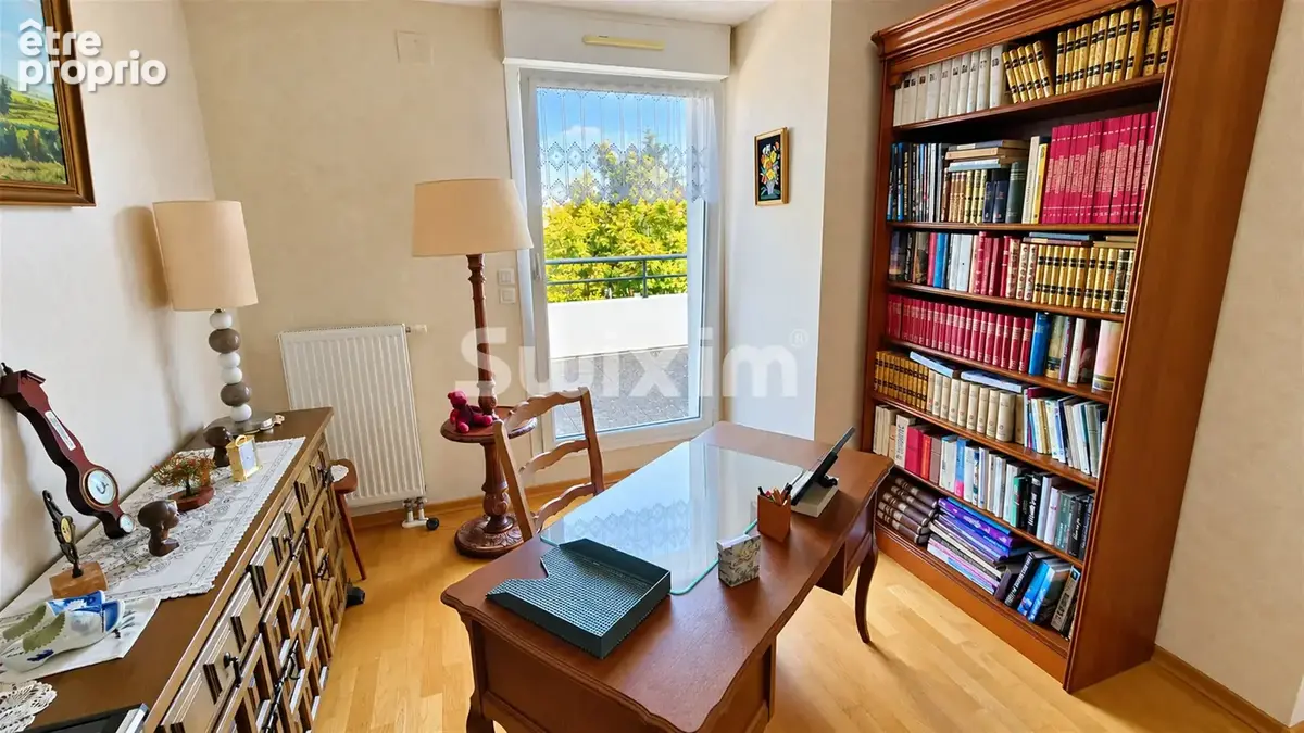Sélestat — Un attique de 85 m² ouvert sur une terrasse panoramique de 105 m² - photo 5