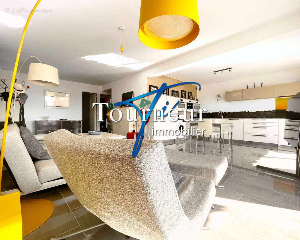 Appartement à SANARY-SUR-MER