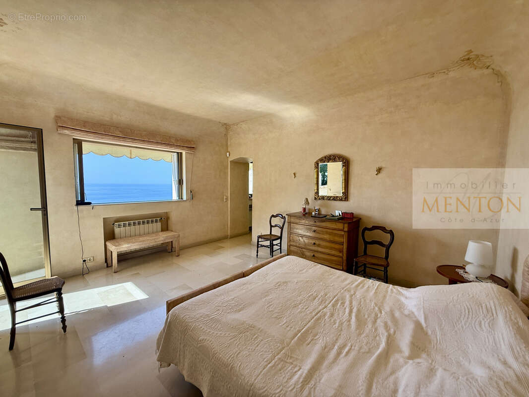 Maison à ROQUEBRUNE-CAP-MARTIN