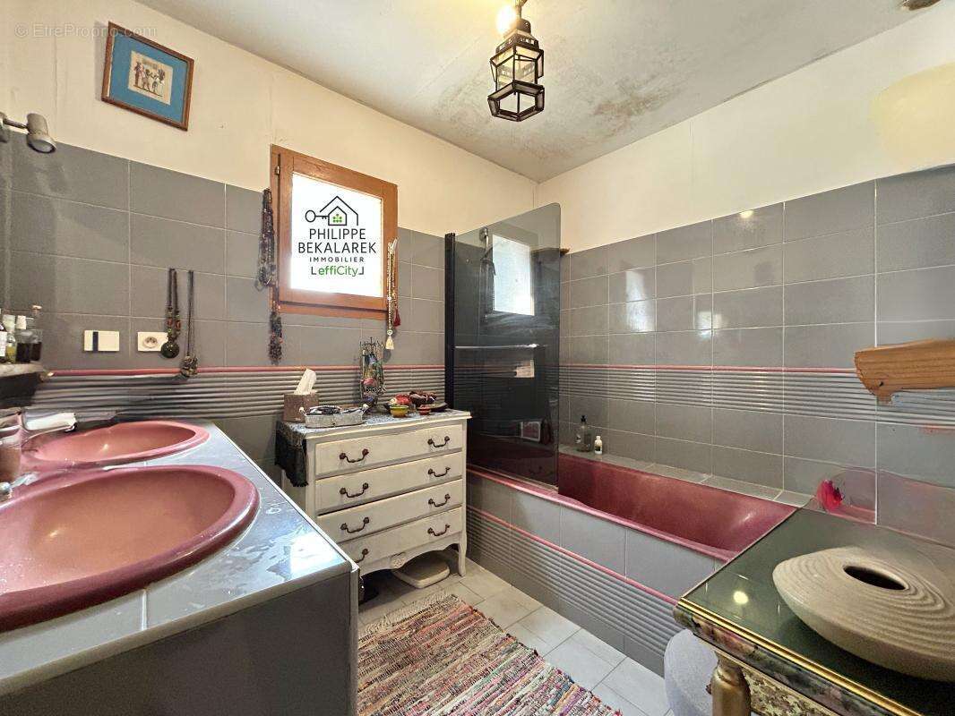 Maison à CHATEAU-ARNOUX-SAINT-AUBAN