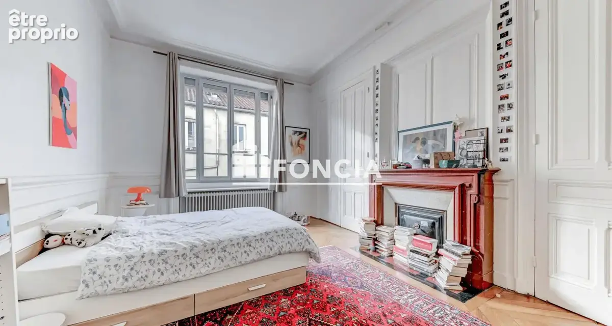 T4 dans un immeuble bourgeois - secteur Saxe-Gambetta - photo 6