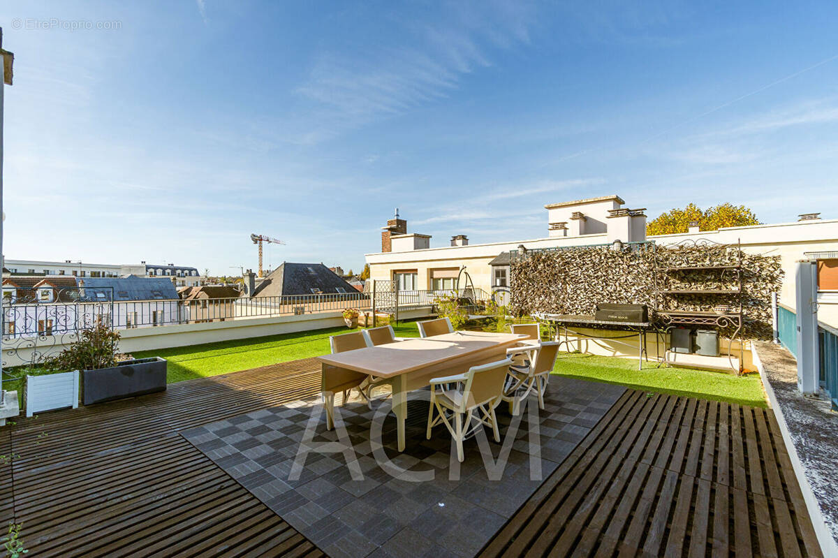 Appartement à MAISONS-LAFFITTE