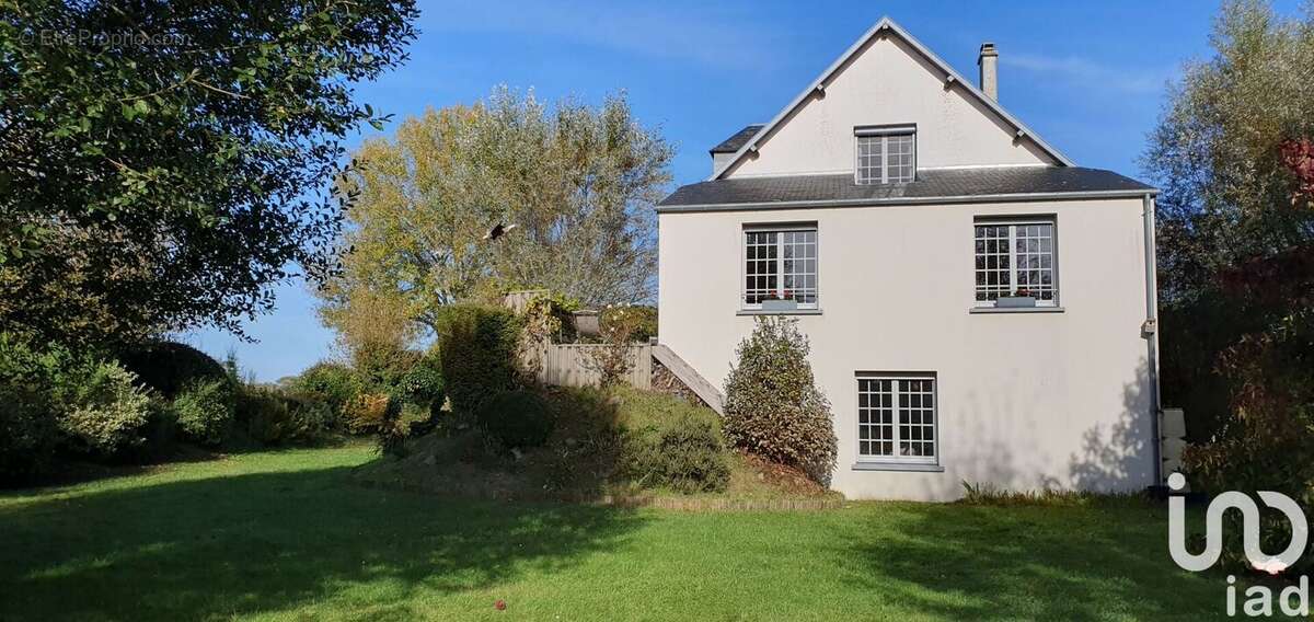Maison 145 m² à Genets  - photo 5