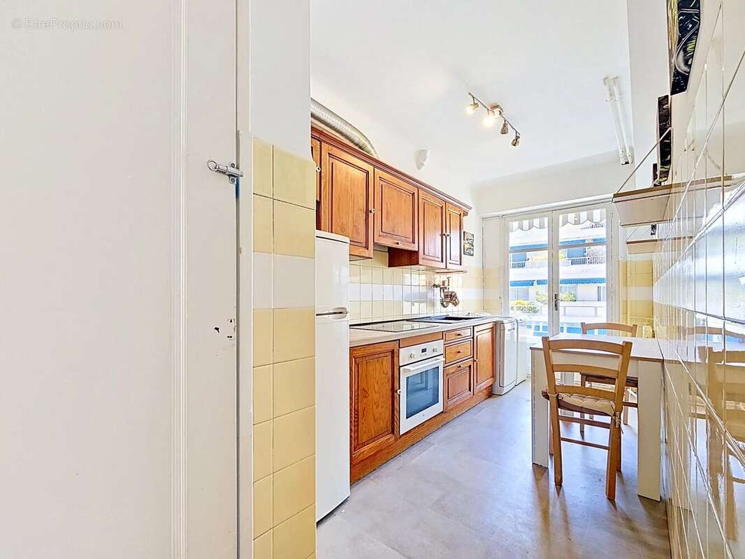 Appartement à LE CANNET