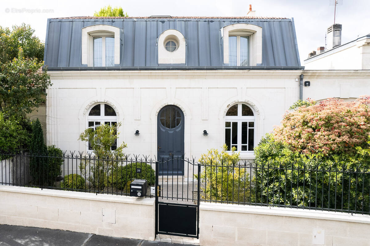 Maison à BORDEAUX