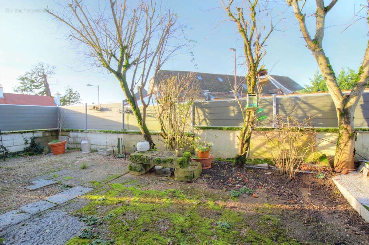 Maison à BEIRE-LE-CHATEL