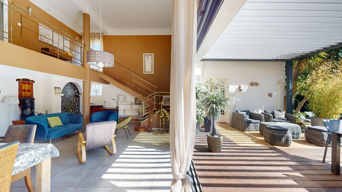 Maison à CARRY-LE-ROUET