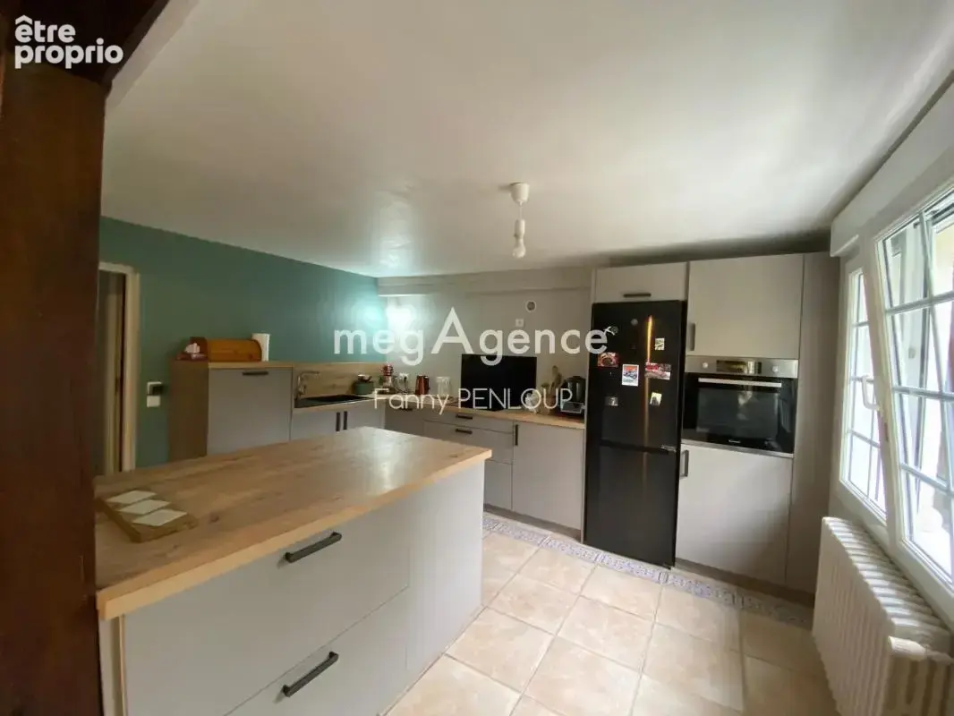 LE TEILLEUL - 50640 : Maison en pierre rénovée de 138 m2 avec jardin arboré et dépendances - photo 4