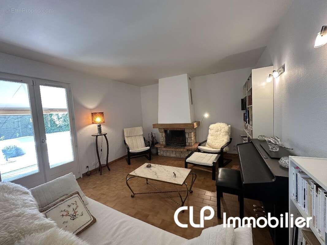 Maison 131 m² à Montjoyer  - photo 3