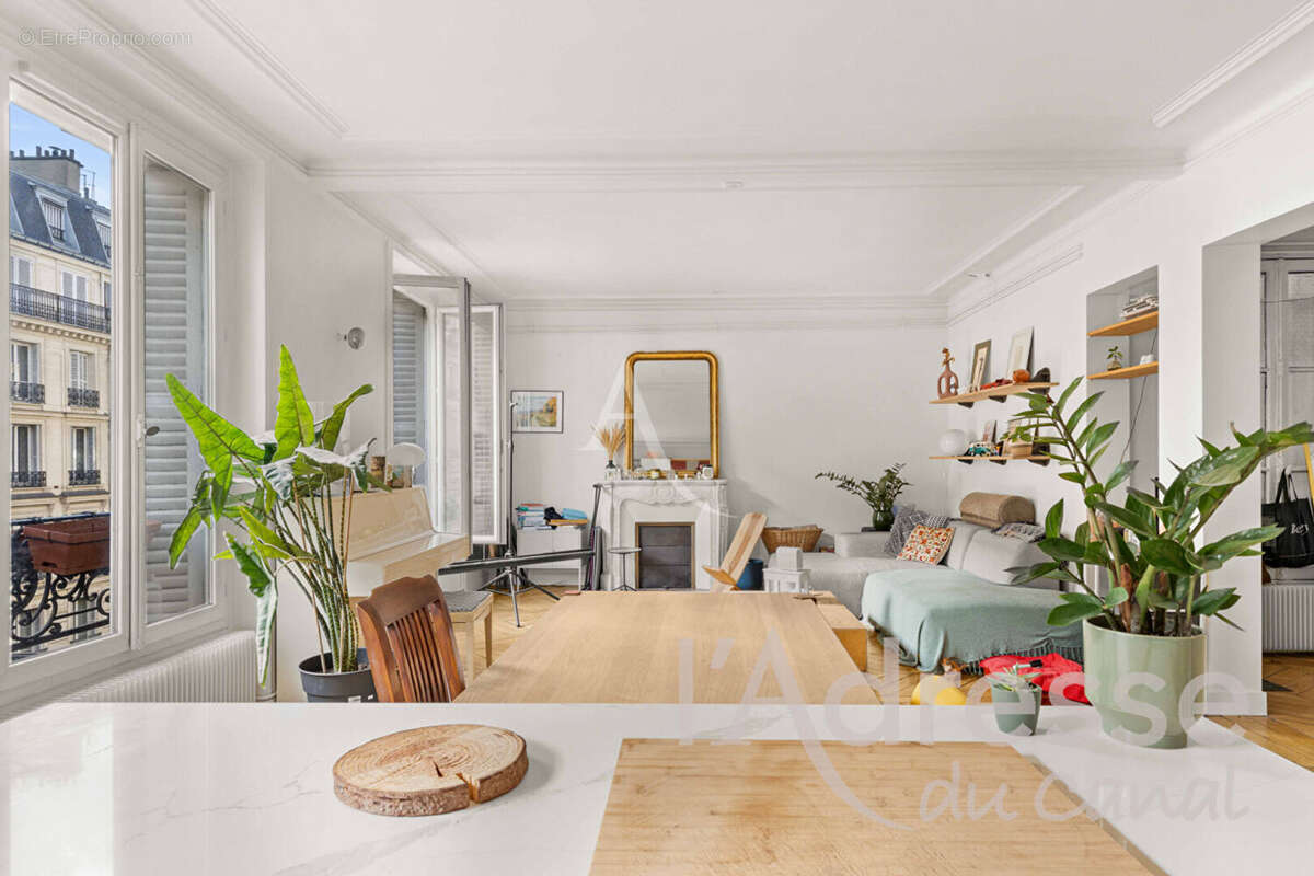 Appartement à PARIS-10E