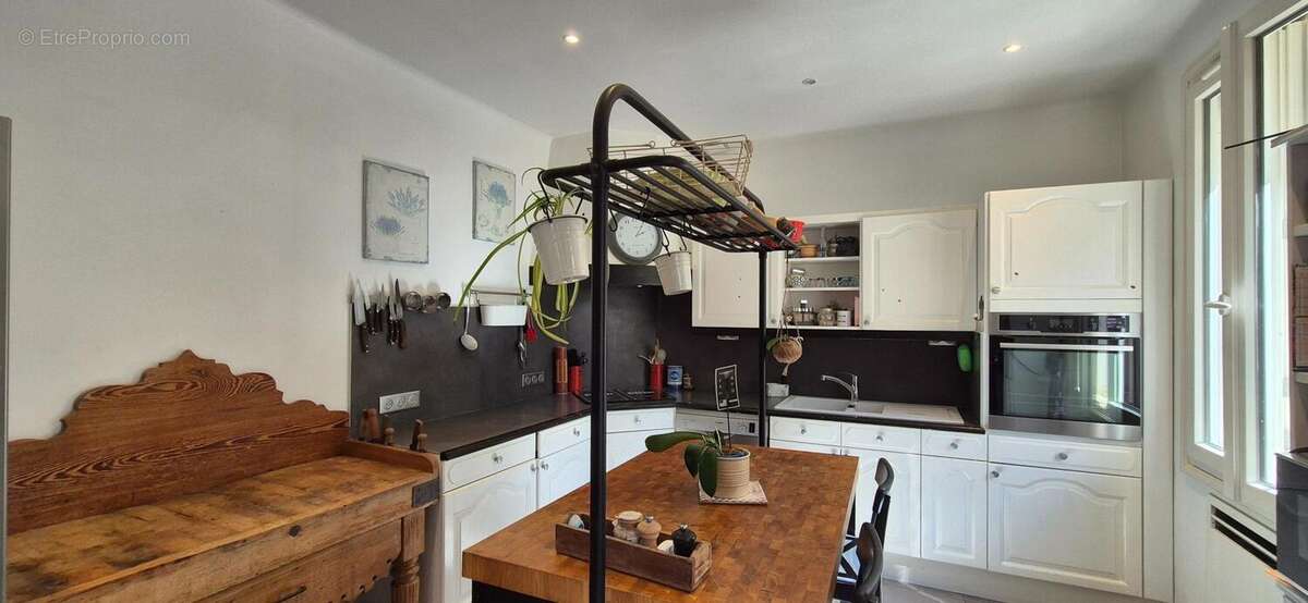 Photo 4 - Maison à SAINT-MARTIN-DE-LA-BRASQUE