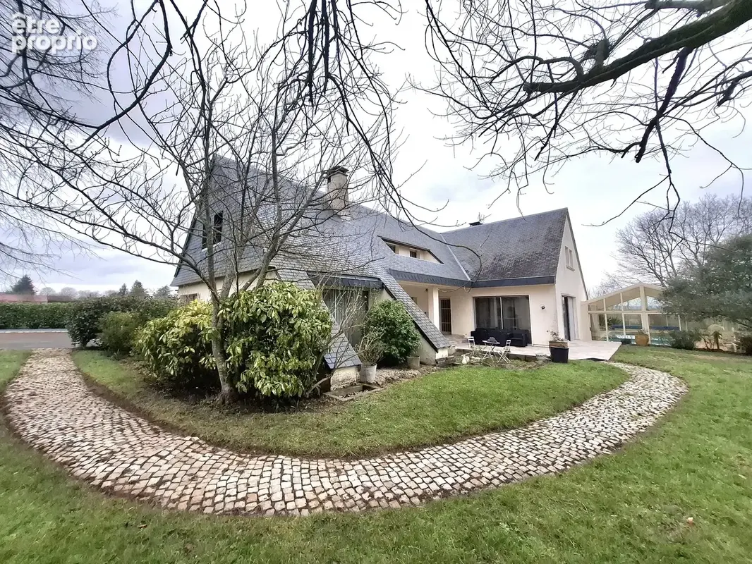 Maison 9 pièces 279 m² à vendre à Mamers (72600) - photo 4