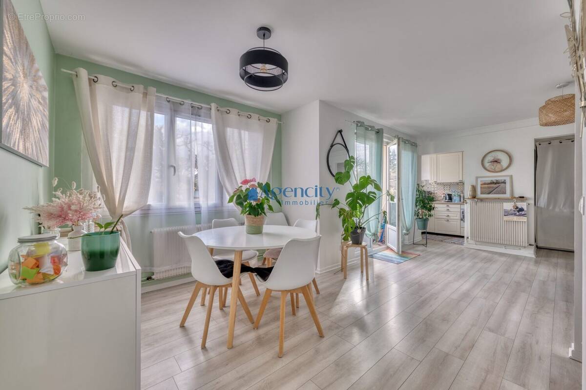 Appartement à GOURNAY-SUR-MARNE