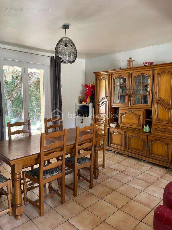 Maison à ANGERVILLIERS