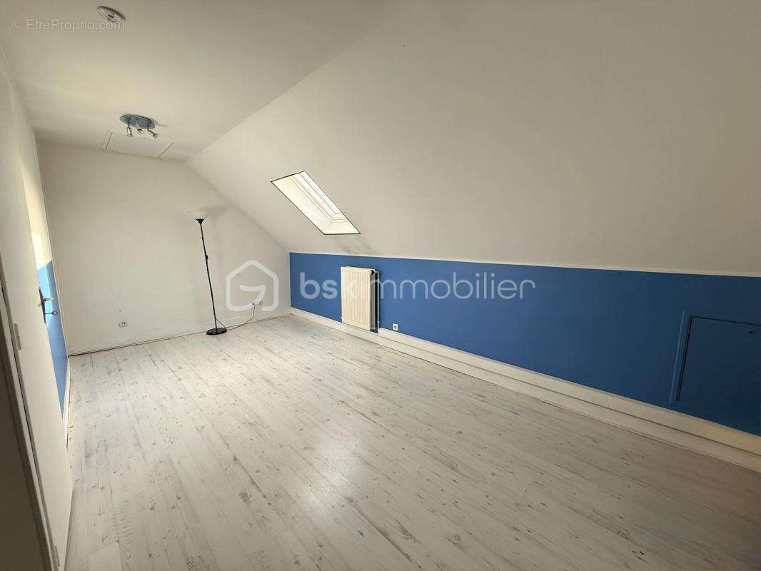 Maison lumineuse 106 m² – 3 chambres – Véranda plein sud – Jardin sans vis-à-vis – Garage - photo 9