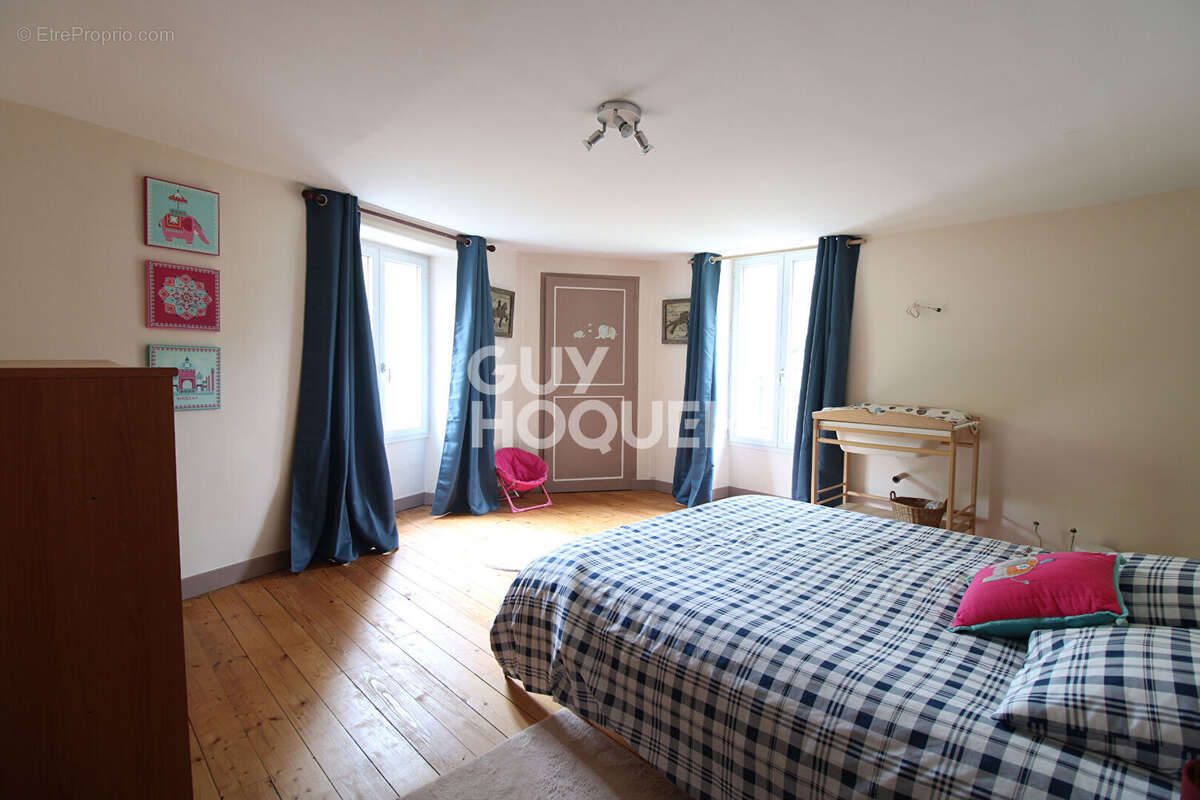 Maison à BRIE-COMTE-ROBERT