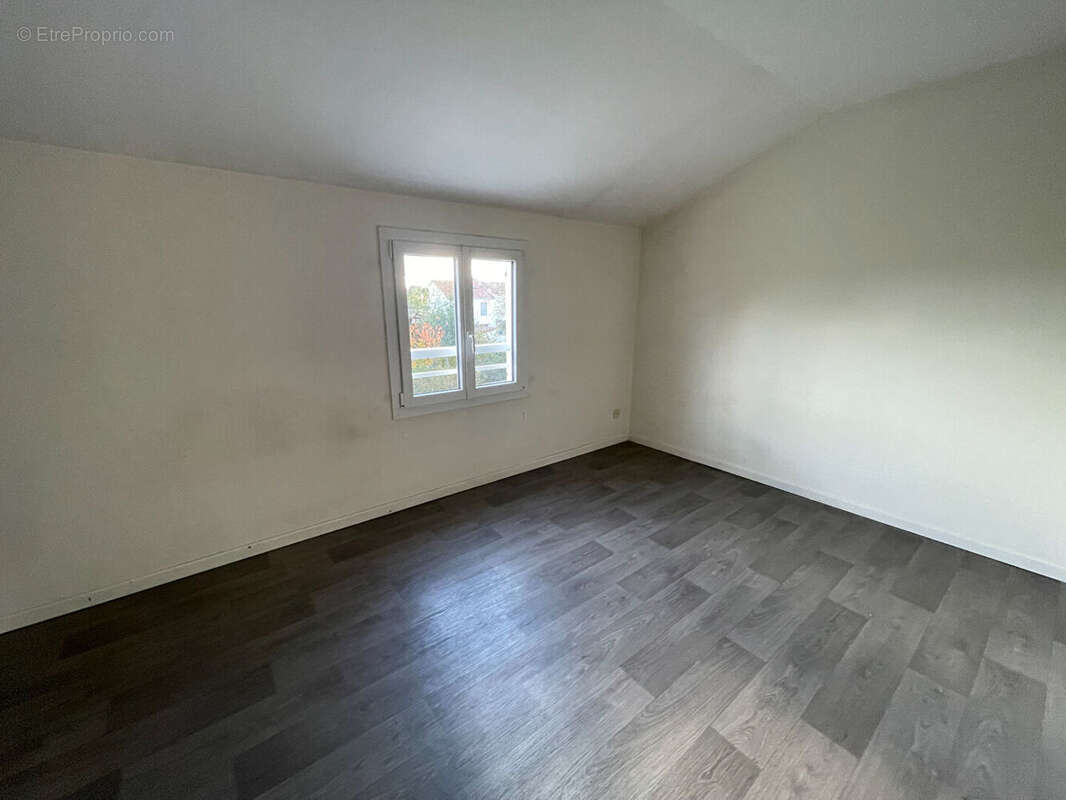 Maison à SAINT-SEBASTIEN-SUR-LOIRE