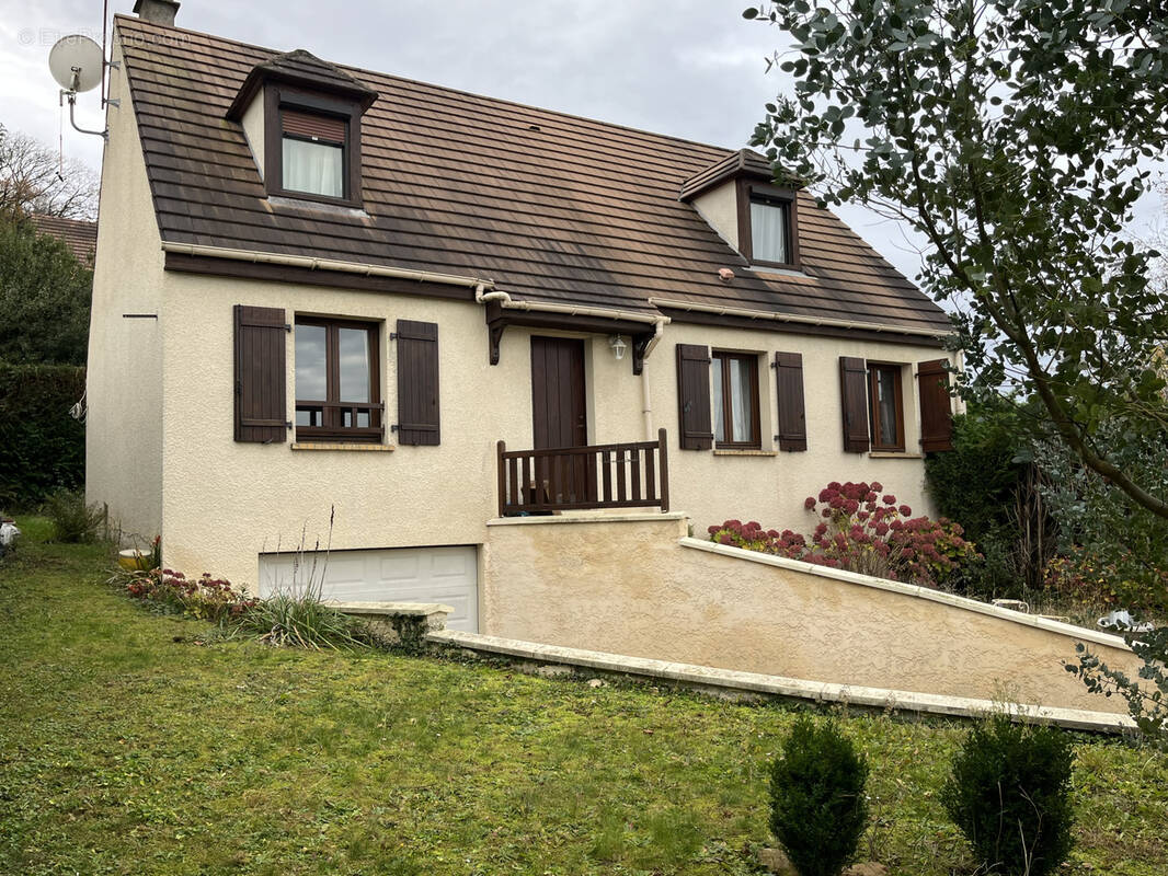 Maison à PONT-SAINTE-MAXENCE