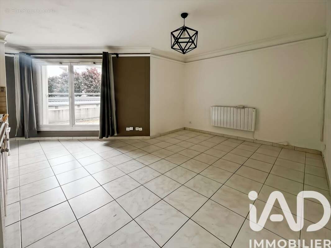 Photo 3 - Appartement à DUGNY