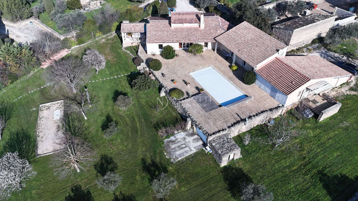 Maison à CABRIERES-D'AVIGNON