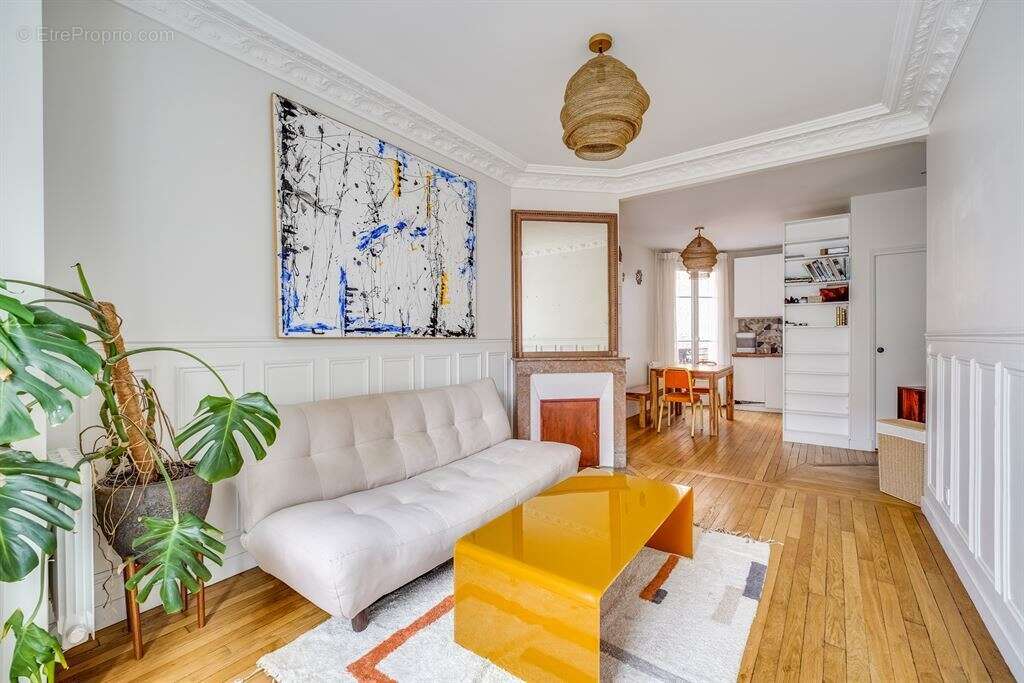 Appartement à PARIS-20E