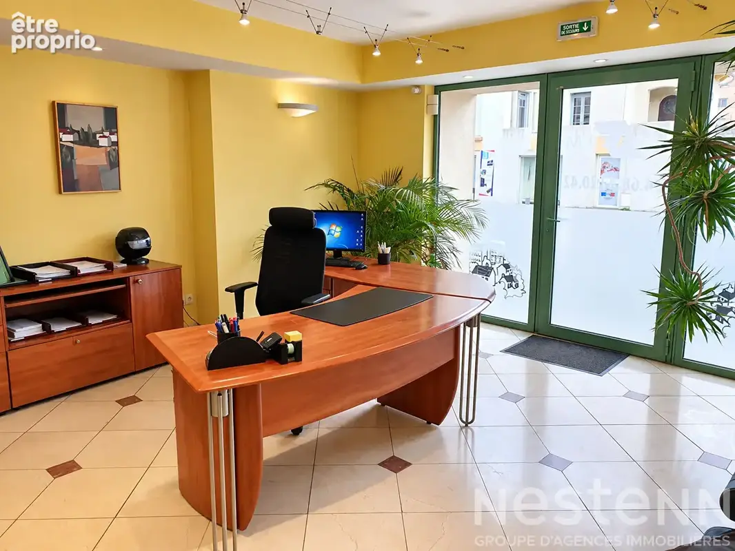 CARCASSONNE - Ensemble professionnel avec 160 m² de bureaux et 550 m² de garage-entrepôt - photo 9