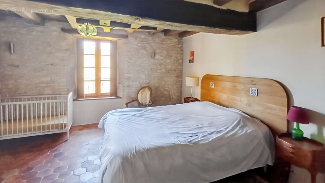 Maison à SAINT-GAULTIER